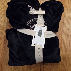 Victoria's Secret Black Plush Robe M/L
